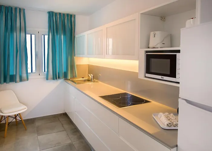 Playamar Apartahotel 4*